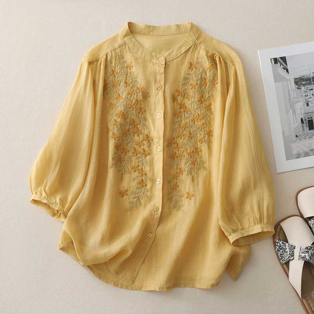 花柄刺繍入り半袖シャツ