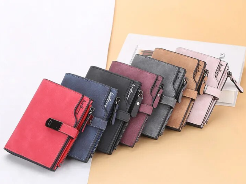 マグネットバックル付きコンパクト財布 | 便利でトレンディ