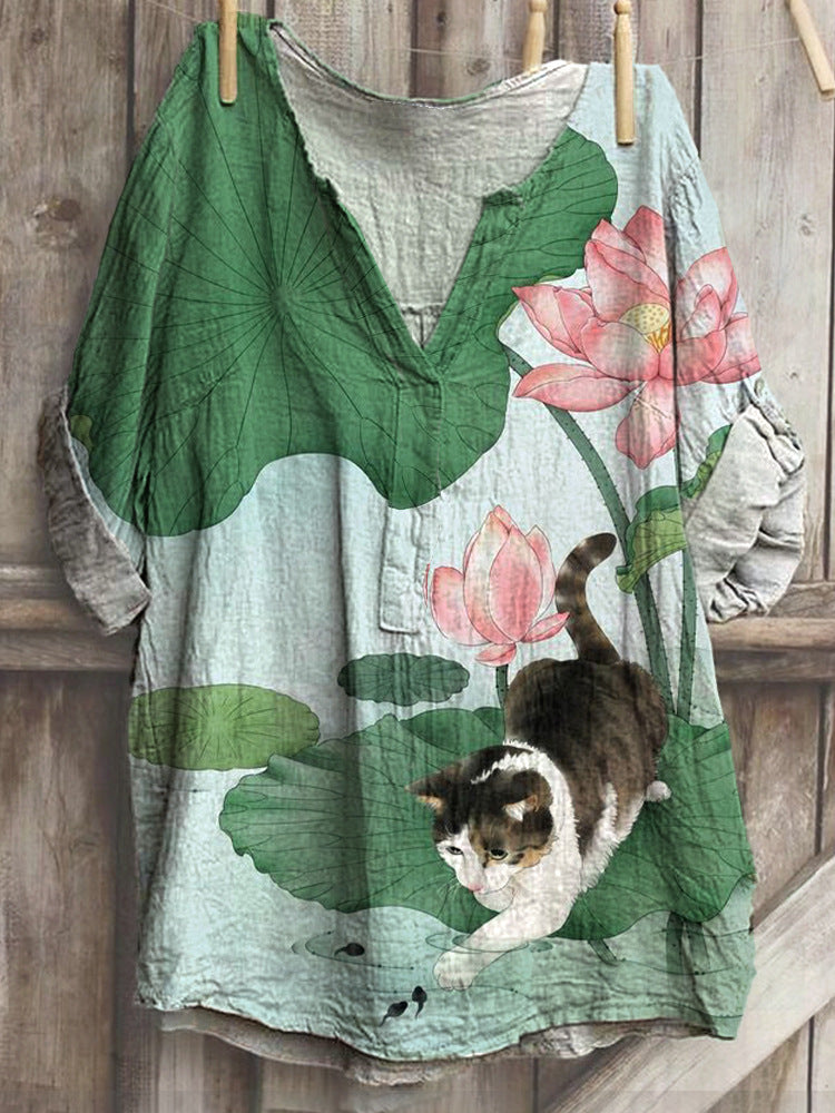 遊び心のあるネコ柄のゆったりシャツ
