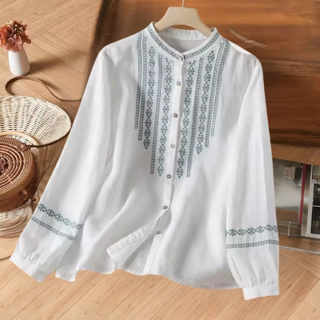 刺繍入りレトロ風サマーブラウス